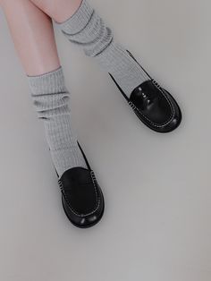 Editor's NotesMOL:pin presents sophisticated footwear that gives off a stylish mood.- Soft and glossy surface loafer- Thick and durable stitch line- Basic and simple loafer design- Soft and durable sheep leather usedMeasurements(in.)- Size: KR 225MM - KR 255MM (US 5.5 - 8.5)- Heel Height: 0.39 in.Composition & Care- Upper: Sheep Leather  Lining: Pig Skin- Natural leather may have fine scratches and wrinkles- Bright leather can get stained by denim or dark outfits- Pen and bond marks may occu Classic Slip-on Platform Loafers With Round Toe, Winter Formal Leather Loafers, Formal Leather Loafers For Winter, Winter Leather Loafers With Round Toe, Winter Loafers With Rubber Sole And Round Toe, Winter Leather Loafers With Flat Heel, Modern Fall Loafers With Round Toe, Leather Loafers For Work, Leather Loafers For Workwear