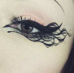 Eyeliner Inspo, Goth Eye Makeup, Eyeliner Eyelashes, Eyeliner Designs, Eyeliner Ideas, Cute Eye Makeup, Makeup Face Charts, Alt Makeup, Graphic Makeup