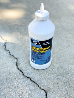 A full step-by-step tutorial to paint a concrete pool deck and patio to make it last for years and save thousands by doing it yourself. Diy Pool Fence, Concrete Cleaner, Paint Concrete Patio, Concrete Paint