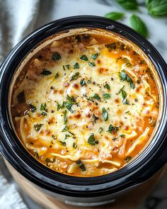 Crockpot Lasagna Soup - Recipes By Laura Vegetarian Lasagna Soup Crockpot, Crockpot Winter Meals, Crock Pot Soups, Vegetarian Lasagna Soup, Crockpot Lasagna Soup Recipe, Lasagna Soup Crockpot, Crockpot Soups