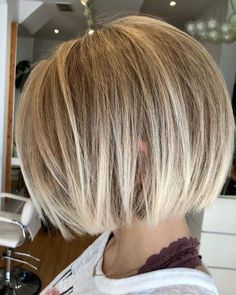 A Line Hairstyles Short, Inverted Bob Hairstyles For Fine Hair Round Faces, Short One Length Bob, Short Blonde Hair Bobs, Hair Dye Color Ideas, Short Hair Inspiration, Summer Nail Art Designs, Inverted Bob Hairstyles