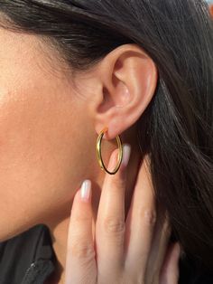 Geometric minimalist large hoop earrings for everyday use Get this cute jewelry made with the quality of high quality elements✨ You can go with 925K Sterling Silver with the options of Gold, Rose Gold or White Gold finish Beautiful jewelry for everyone 🤍 Details * 925K Sterling Silver → 18K Gold, Rose Gold or White Gold plated * This earring is a pair of hoops * Time is important! You will receive your package as soon as possible 🚚 * We care about the quality of metal to make sure it will last for a long time * We use enamel technique to color the jewelry and high quality zircons only * There can be tiny differences on each item. Color changes and shade differences of the stones and enamel is possible since each jewelry piece is unique and special. * That cute piece will add extra fashio Minimalist Gold-plated Huggie Earrings, Minimalist Gold Plated Huggie Earrings, Trendy 14k Gold Everyday Earrings, Modern 14k Gold Hoop Earrings, Minimalist Hypoallergenic Yellow Gold Hoop Earrings, Modern Gold-plated Hoop Earrings For Everyday, Minimalist Gold Plated Earrings, Modern Gold Plated Hoop Earrings For Everyday, Modern Everyday Gold Plated Hoop Earrings