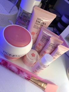 Japan Sakura Skincare, Coquette Routine, Sakura Skincare, Cr7 Jr, Japan Sakura, Perfect Skin Care Routine, Pretty Skin Care, Skin Care Items, Pretty Skin