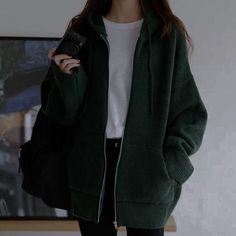 Casual Outwear, Korean Girl Fashion, Swaggy Outfits, Simple Trendy Outfits, Tomboy Fashion