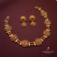 antique gold necklace | wedding gold necklaces for indian brides Gold Filigree Necklace, Gold Necklace Design, Handmade Gold Necklace, Gold Necklace For Women