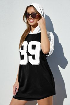 Keep it cool and casual with our 89 Graphic Jersey T-Shirt Dress. With its sporty graphic and comfy jersey fabric, this dress is perfect for laid-back days. Product code: CAA05A4F111AC Features:  Knit Crew neck ¾ raglan sleeves Mini Colorblock Pattern: Faux Texture Wash Method: Regular Wash Material: 95%POLYESTER,5%SPANDEX. Jersey Dress Outfit, Keep It Cool, Swimwear Beach, Diy Dress, Beach Look, Beach Dresses, Sport T Shirt, Jersey Dress, Jersey T Shirt