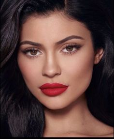 Makeup Bibir, Red Lipstick Looks, Burgundy Makeup, Best Red Lipstick, Perfect Red Lips, Jenner Makeup