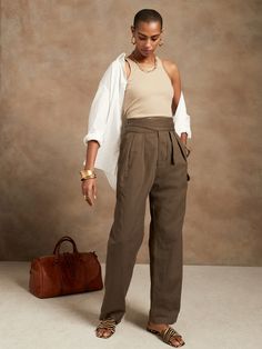 Petite Heritage Explorer Pant | Banana Republic Banana Republic Outfits, Travel Pant, Utility Style, Legging Fits, Travel Pants, Petite Shorts, Cotton Blend Fabric, We Made It, Cargo Pant