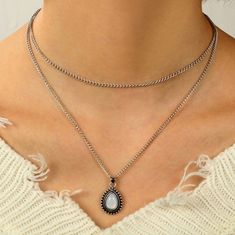 Moon Stone Layered Necklace Material: Zinc Alloy, Moon Stone Size: 33+7cm/ 40+7cm Pendant: 1.5 Cm Necklaces Choker, Vintage Necklaces, Moonstone Necklace, Necklace Choker, Moonstone Pendant, Vintage Pearls, Layered Necklace, Opal Necklace, Love Ring