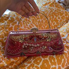 Pink Handmade Beaded Bag. Brand New Locally Made. Feel Free To Make An Offer, All Will Be Considered Pink Beaded Bag, Beading Clothes, Pink Red Aesthetic, Painted Purses, Funky Purses, Hand Made Bag, Beads Bag, Hand Beaded Bag, Jeweled Bag