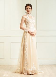 Custom made Champagne Ao Dai with white lace Collar: 1.8''/ 4.5cm Long sleeves Zipper closure Chiffon pants Sweep train (12''/30cm) Beadings: yes Materials: chiffon, tulle, lace Made to measure Bridal Ao Dai, Vietnamese Wedding Dress, Ao Dai Vietnamese, Lace Bridal Dress, White Lace Collar, Vietnamese Wedding, Chiffon Pants, Vietnamese Traditional Dress, Vietnamese Dress