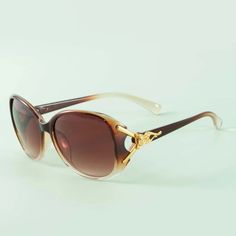 1pc Women's Fashionable Sunglasses With Fox Shaped Decoration On Round Pc Frame, Suitable For Traveling Sunglasses Beach Sun Glasses Brown Plastic Cat Eye Sunglasses For The Beach, Brown Plastic Cat Eye Sunglasses For Beach, Elegant Plastic Sunglasses With Uv Protection, Brown Glass Cat Eye Sunglasses For The Beach, Elegant Anti-reflective Plastic Sunglasses, Elegant Plastic Sunglasses With Mirrored Lenses, Elegant Anti-reflective Cat Eye Sunglasses For Beach, Elegant Cat Eye Sunglasses With Anti-reflective Coating For Beach, Elegant Adjustable Plastic Sunglasses