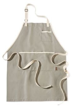 an apron that has been made to look like the shape of a snake on it