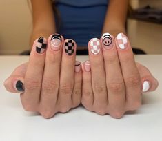 Checkered Gel Nails Short, Black And White Nails Ideas Short, Checkered Gel Nails, Cowboy Nails, Concert Nails, Designs For Short Nails, Hippie Nails, Nail Time