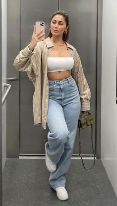 Neutral Outfits Midsize, Streetwear Fashion Women Curvy, Warm Brunch Outfit, Museum Date Outfit Casual, Bar Outfits Midsize, Medium Sized Outfits, Dc Trip Outfit, Summer Outfits Medium Sized Women, Casual Bar Outfits Plus Size