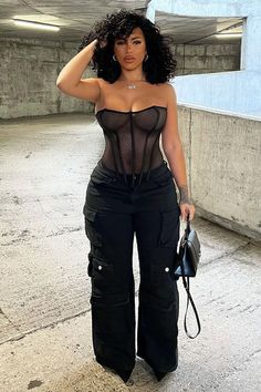 "9 Women's Cargo Pants with a Modern Cut for a Sleek Look" Black With Gold Jewelry Outfit, 2000s All Black Outfit, Black Skirt Dinner Outfit Classy, Classy Camo Outfits, Birthday Causal Outfit, Outfits With Black Mesh Top, Dallas Brunch Outfit, Friend Birthday Dinner Outfit Ideas, Off The Shoulder Top Outfit Black Women