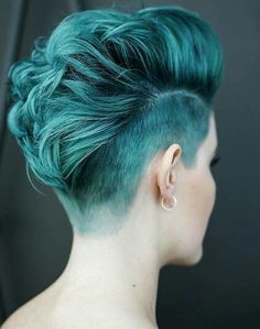 Blue short hair with undercut Long Pixie Faux Hawk, Short Spiky Hairstyles, Pixie Cut With Undercut, Spiky Hair, Short Hair Undercut, Hair 2018, Fun Hair, Undercut Pixie, Amazing Hair