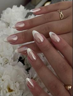 Ballet French Tip Nails, White French Tip With Chrome, White French Tip Chrome, Paznokcie Hello Kitty, Hoco Nails, Kutek Disney, Chrome Nails Designs, Nagel Tips, Makijaż Smokey Eye