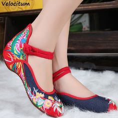 SHIPPING+INFORMATION: Express+Shipping: Estimated+Delivery+Time:+3-7+days+(ships+out+within+3+business+days) Standard+Shipping: Estimated+Delivery+Time:+15-25+days+(ships+out+within+3+business+days) Chinese Embroidered, Mary Jane Shoes Flat, Cowboy Wedding, Embroidered Flats, Embroidered Shoes, Black Leather Loafers, Folk Fashion, Floral Shoes, Pregnant Woman