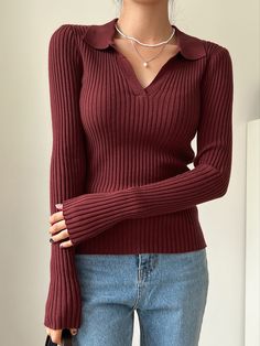 Business Casual Sweater, Outfit Elegantes, Modest Tops, Jumper Style, Jumper Outfit, Rib Knit Top, Fall Capsule Wardrobe, Fashionista Clothes, Burgundy Sweater