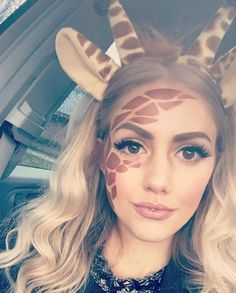 makeup_halloween_5a Giraffe Costume Women Makeup, Giraffe Costume Makeup, Giraffe Makeup Halloween, Zoo Animal Costumes Women, Giraffe Makeup, Corpse Bride Makeup, Easy Halloween Costumes For Women, Giraffe Costume, Halloween Parejas