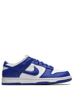 varsity white/royal blue leather/rubber round toe flat rubber sole front lace up fastening branded insole These styles are supplied by a premium sneaker marketplace. Stocking only the most sought-after footwear, they source and curate some of the most hard to find sneakers from around the world. Nike Dunk Low Kentucky, Blue Dunks, 2022 Sneakers, Retro Nike, Pretty Shoes Sneakers, All Nike Shoes, Sold Out, Retro Sneakers, Sneakers Blue