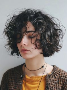 Stylish Curly Bob Haircuts for a Fresh Look Bold Hair Color Ideas, Short Curly Hair Styles, Curly Bob Haircuts, Curly Bobs, Curly Pixie Haircuts, Hair Coils, Braided Bun Hairstyles, French Braid Hairstyles