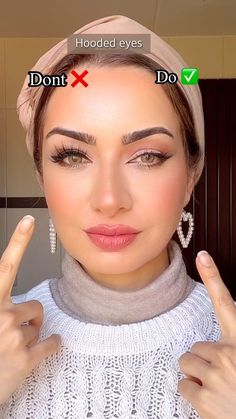 Hooded Eyes Makeup, Teknik Makeup, Makeup For Small Eyes, Small Wing, Hairstyles Beach