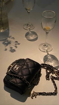 Chanel Black, Black Bag, Coco Chanel, Cloth Bags, Chanel Bag, Fashion Item