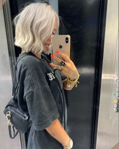 Edgy Blonde Bob, White Blonde Hair Short, Platinum Highlights On Blonde Hair, Short Icy Blonde Hair, Platinum Short Hair, Platinum Blonde Short Hair, Fresh Blonde Hair, Blonde Bob Hair, Short Platinum Hair