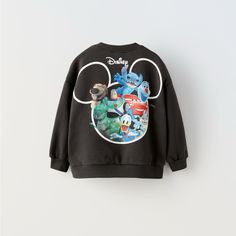 Zara Kids Mickey Mouse & Friends Sweatshirt Nwt Size: 12-18m Fleece Lined - Front Puch Pocket Back Has Disney Friends Disney 100th Anniversary Cute Long Sleeve Zara Sweatshirt, Cute Zara Long Sleeve Sweatshirt, Black Cartoon Print Tops For Playtime, Black Tops With Cartoon Print For Playtime, Playful Winter Tops With Character Print, Kangaroo Jacket, Disney 100th Anniversary, Minnie Mouse Sweatshirt, White Hooded Sweatshirt