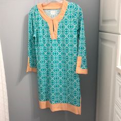 Nwt, Cabana Life Spf50 Tunic Dress. Size Medium. Teal Dress With Peach Trim. Blue Split Neck Dress For Daywear, Blue Printed Dress With 3/4 Sleeve, Casual Blue Spring Tunic, Casual Blue Tunic For Spring, Fitted Casual Blue Tunic, Fitted Blue Casual Tunic, Casual Fitted Blue Tunic, Printed Blue Tunic For Spring, Blue Fitted Tunic