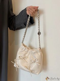 BirdinBag - Stylish Pleated Shoulder Bag with Bow Detail and Metal Chain Strap Best Valentine Gift, Japanese Bag, Valentines Day Gifts For Her, Cute Bows, Bag Bag, Zipper Bags, Fashion Sewing, Small Bag, Chain Strap