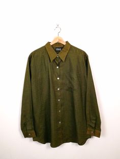 Unworn-Vintage Army Green/Olive Green Long Sleeve Ramie Shirt/Women's Shirt. Measurements Length: 30" Armpit to armpit: 25"  Armpit to end of sleeve: 18 1/2" Condition: Never been worn. ※Please read the policy before you purchase※ Green Spread Collar Top For Fall, Green Top With Spread Collar For Fall, Green Fall Top With Spread Collar, Classic Olive Tops For Workwear, Olive Cotton Shirt For Fall, Classic Olive Top For Workwear, Olive Collared Shirt For Fall, Vintage Green Button-up Shirt, Olive Collared Tops For Fall