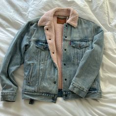 Worn Once - Euc Trendy Pink Denim Outerwear, Casual Pink Denim Jacket For Winter, Pink Casual Denim Jacket For Winter, Pink Denim Outerwear For Streetwear, Pink Denim Jacket For Streetwear, Levi's Washed Denim Jacket For Winter, Pink Denim Jacket With Pockets For Fall, Levi's Washed Cotton Outerwear, Levi's Light Wash Outerwear For Fall