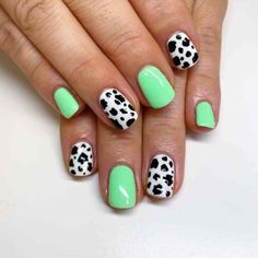 Color Street Cow Print, Farm Nails, Pink Cow Nails, Spring Gel Nails Ideas, Cow Print Nails, Cow Prints, Aztec Nails, Kids Nail Designs