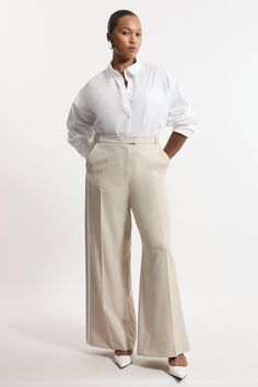 With A Fit That Flatters The Curves, These Plus Size Trousers Are Certain To Turn Heads. Contrasting Tipped Detailing Adorns The Whole Piece, And The High Waistline And Straight Leg Fit Make For A Universally Flattering Fit. Style This Piece With The Matching Blazer Or A T-Shirt And Strappy Heels For An Occasion Look Perfect For Parties And Evenings Out. Plus Size Straight Leg Tipped Tailored Trousers Comfortable, High Waistline Unique, Tipped Detailing Flattering, Straight Leg Fit Button Front Women Pants Plus Size, Womens Suit Plus Size, Plus Size Tailored Pants, Suits For Women Plus Size, Petite Wedding Guest Dresses, Plus Size Trousers, Work Dress Code, Plus Size Workwear, Prom Outfit