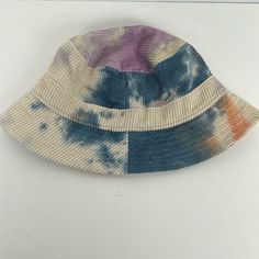 Sporty Spice Boho Casual Grunge Chic Cotton Corduroy Bucket Hat Abstract Autumn Tie Dye Urban Outfitters New Without Tags, Never Worn! One Size, Measures Approx 23.75" Circumference 100% Cotton Boho Chic Cream, Pumpkin Spice, Lavender, Denim Blue Colorway Gender Neutral, Non-Binary Accessory In Muted Fall Brights Casual Grunge, Corduroy Bucket Hat, Grunge Chic, Sporty Spice, Non Binary, Boho Casual, Denim Blue, Pumpkin Spice, Bucket Hat