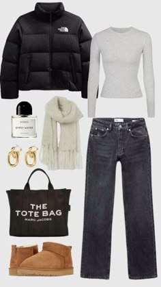 #clothes #outfit #outfitideas #winter #hoodie #baggyjeans #grayhoody #cleangirl #aesthetic Outfit Ideas Ralph Lauren, Sweden Outfit Winter, Copenhagen Style Women, Winter Stockholm Outfit, Winter Outfits Stockholm Style, Stockholm Style Wishlist, Stockholm Style Women, Outfit Ideas Stockholm Style, Stockholm Style Winter Outfits