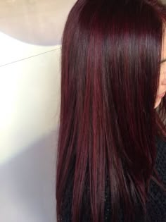 Hair Colour Inspo For Black Hair, Brown Hair With Red Streaks, Red Undertone Hair, Red Hair Streaks, Red Hair With Highlights, Hair And Glasses