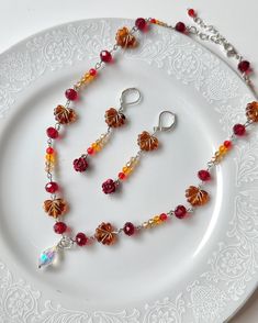 🌻save 15% when you buy 3 or more items🌻 Maple Leaf Necklace, Autumn Necklace, Fall Necklace, 18K Gold Plated, Autumn Jewelry, Everyday Necklace, Gift for Her These handmade fall autumn beaded flower necklaces are the perfect gift for her--whether you're searching for a unique gift for a bride, a gift for mom, or a bridal shower gift or engagement gift. Each piece is carefully crafted by hand, making it a one-of-a-kind keepsake that she'll truly treasure. find more products here ⬇️🥰 https://ww Thanksgiving Necklace, Maple Leaf Necklace, Fall Necklace, Jewelry Everyday, Autumn Jewelry, Autumn Necklace, Daisy Bracelet, Gold Armband, Necklace Chain Lengths