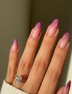 Pink Sparkle Nails, Italy Nails, Bright Summer Nails Designs, Cute Summer Nail Designs, Pink Ombre Nails, Summer Nail Ideas, Summer Nail Designs, Cute Acrylic Nail Designs, Ombre Nail Designs