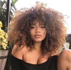 Natural Hair Growth Remedies, Natural Hair Growth Tips, Square Face Hairstyles, Pelo Afro, Natural Hair Updo, Long Natural Hair, Scene Hair, Natural Hair Tips, Hair Growth Tips