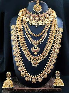 Golden Bridal Jewellery, Jwellery Trending 2022, Wedding Jewellery Set, Earrings Fancy, Traditional Indian Jewellery, Fancy Jewellery Designs, Traditional Jewellery, Lehenga Blouse