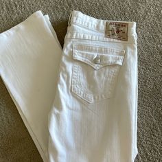 Never Worn True Religion, White Jeans True Religion Jeans Women, Jeans White, True Religion Jeans, Jeans Color, Fancy Dresses, True Religion, Colored Jeans, Flare Jeans, White Jeans