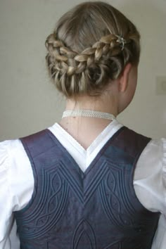 Polish Braids Hair, 1790 Hairstyles, Danish Hairstyles, Vintage Hairstyles Tutorial, Pretty Braids, Hair Reference, Quick Hairstyles, Everyday Hairstyles, Hair Art