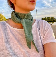 Wrap yourself in comfort and style with our small scarf. This unisex scarf is the perfect accessory for any outfit, adding a touch of minimalist charm. Hand-crafted with high-quality wool, it's soft to the touch and will keep you warm on chilly days. Its versatile design allows you to wear it as a scarf, hairband, or even a choker, making it a must-have for any fashion-forward individual. Give the gift of fashion this holiday season with our small scarf, the perfect present for anyone who loves Scarf Hairband, Green Knit Scarf, Casual Green Cotton Scarves, Sophie Scarf, Spring Green Cotton Scarves, Style A Scarf, Casual Green Handmade Scarf, Woolen Scarf, Elegant Green Scarf, One Size