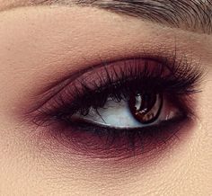 Red Eye Shadow, Lora Arellano, Hazel Eye Makeup, Eye Makeup Looks, Dope Makeup, Makijaż Smokey Eye, Edgy Makeup, Makeup Eye Looks, Dark Makeup