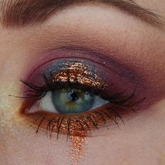 Casual Colorful Eye Makeup, Dark Rave Makeup, Ren Faire Makeup, Bold Eye Makeup Looks, Fairy Core Makeup, Leo Makeup, Shay Aesthetic, Whimsical Makeup, Earthy Makeup