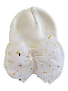 Baby’s First Tulle Bow Hat! A hospital bag necessity & perfect for introducing your baby to the world. This soft & stretchy hat is available in only one size: newborn! Material: 100% Polyester Imported Care Instructions: Hand Wash Cold Lay Flat to Dry Adjustable Soft White Bonnet, Soft Adjustable White Bonnet, White Super Soft Hat One Size Fits Most, White Super Soft Hat, One Size Fits Most, Adjustable Soft Hat For Gifts, Adjustable Soft Hat As A Gift, Soft Adjustable Hat As A Gift, Cute Soft White Hat, White Adjustable Beanie For Babies